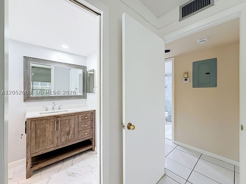NEW HAMPTON AT CENTURY VI - Residential