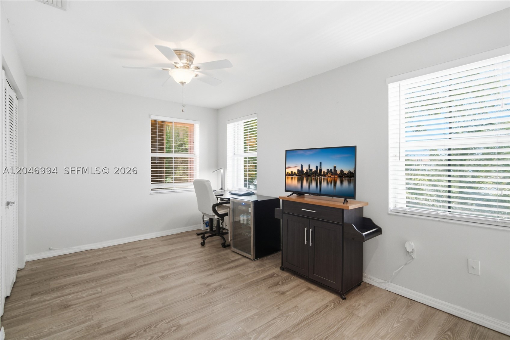 EMERALD POINTE - Residential