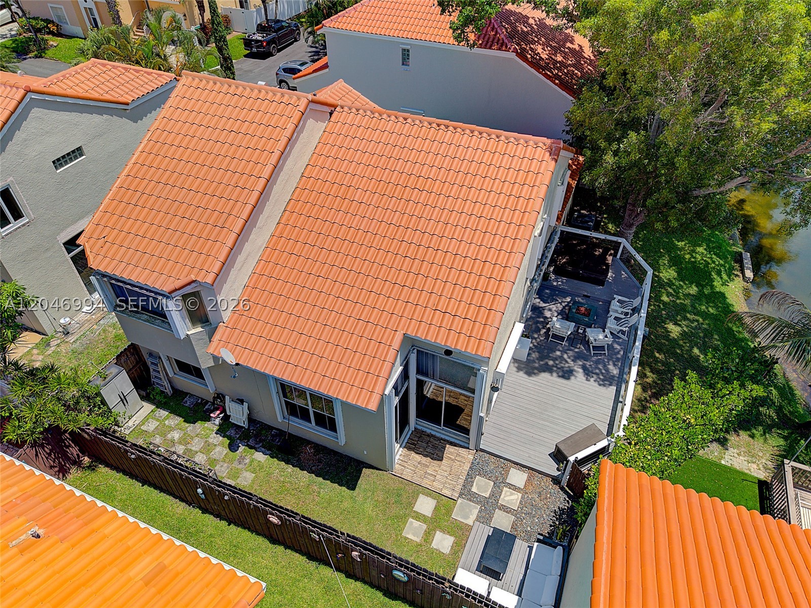 EMERALD POINTE - Residential