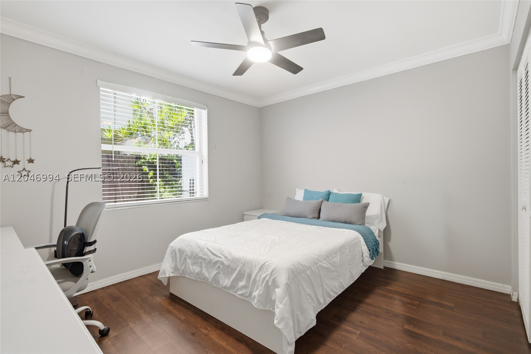 EMERALD POINTE - Residential