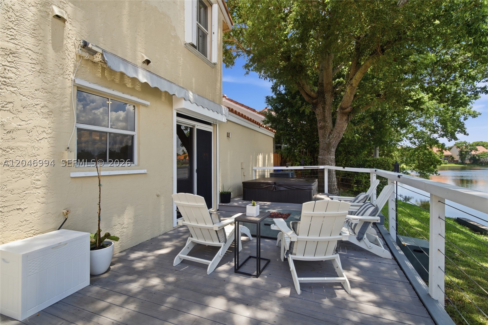 EMERALD POINTE - Residential