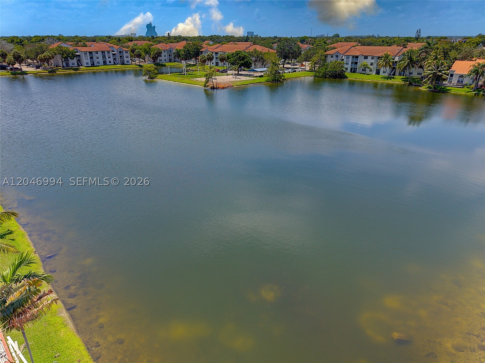 EMERALD POINTE - Residential