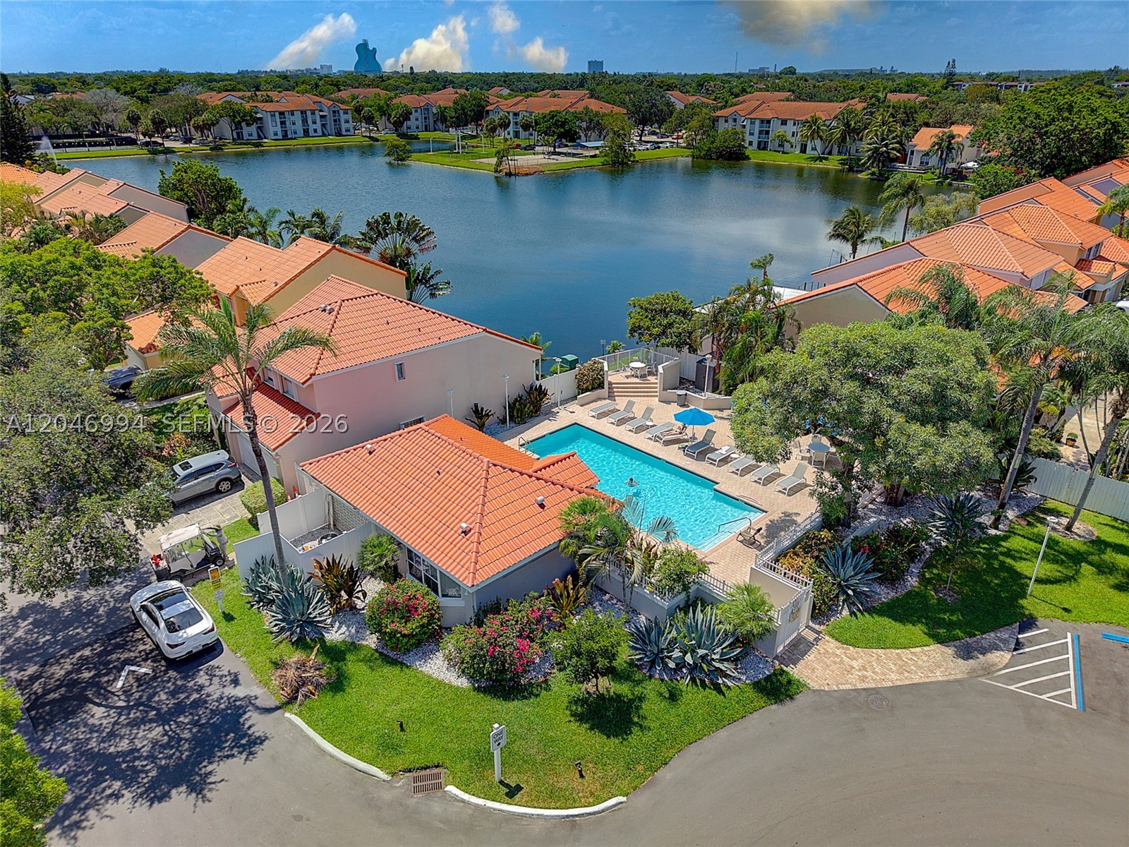 EMERALD POINTE - Residential
