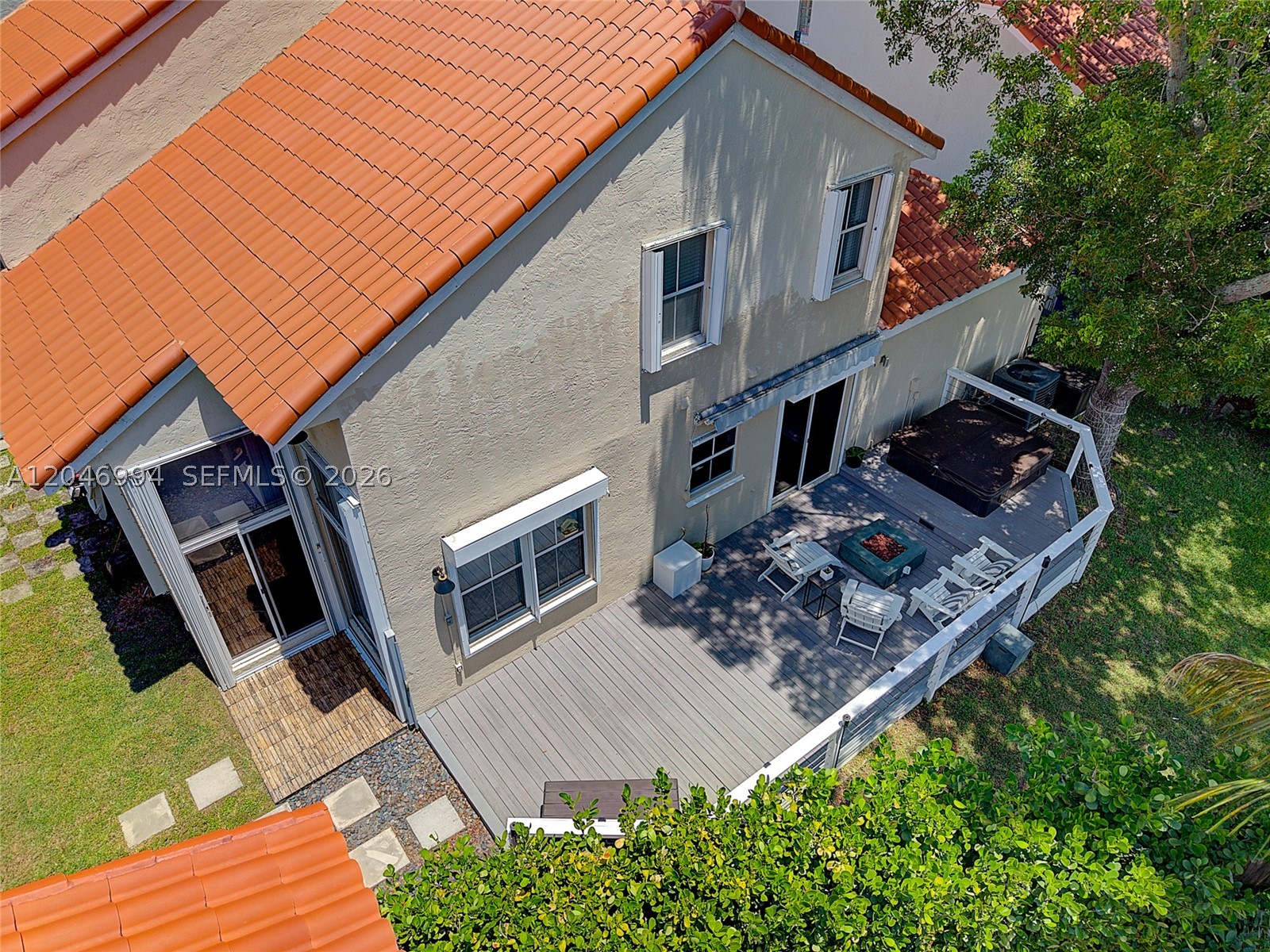 EMERALD POINTE - Residential