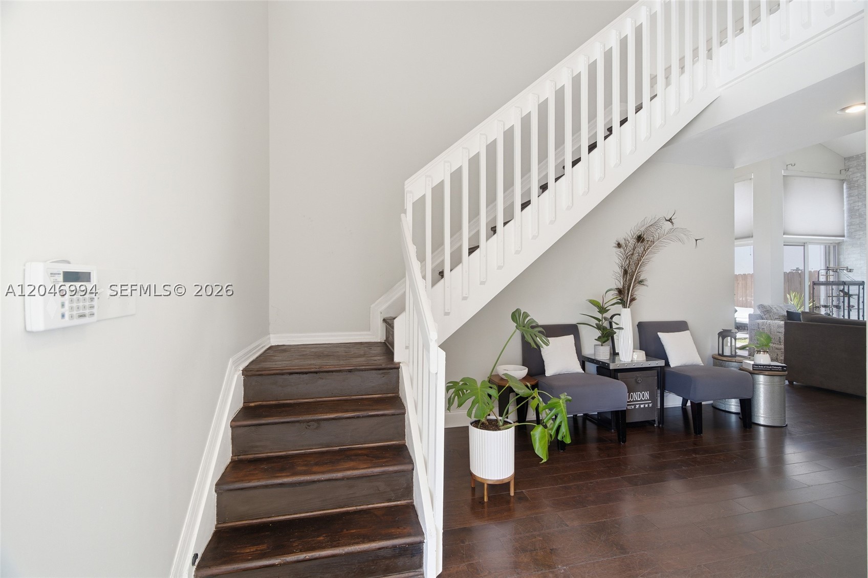 EMERALD POINTE - Residential