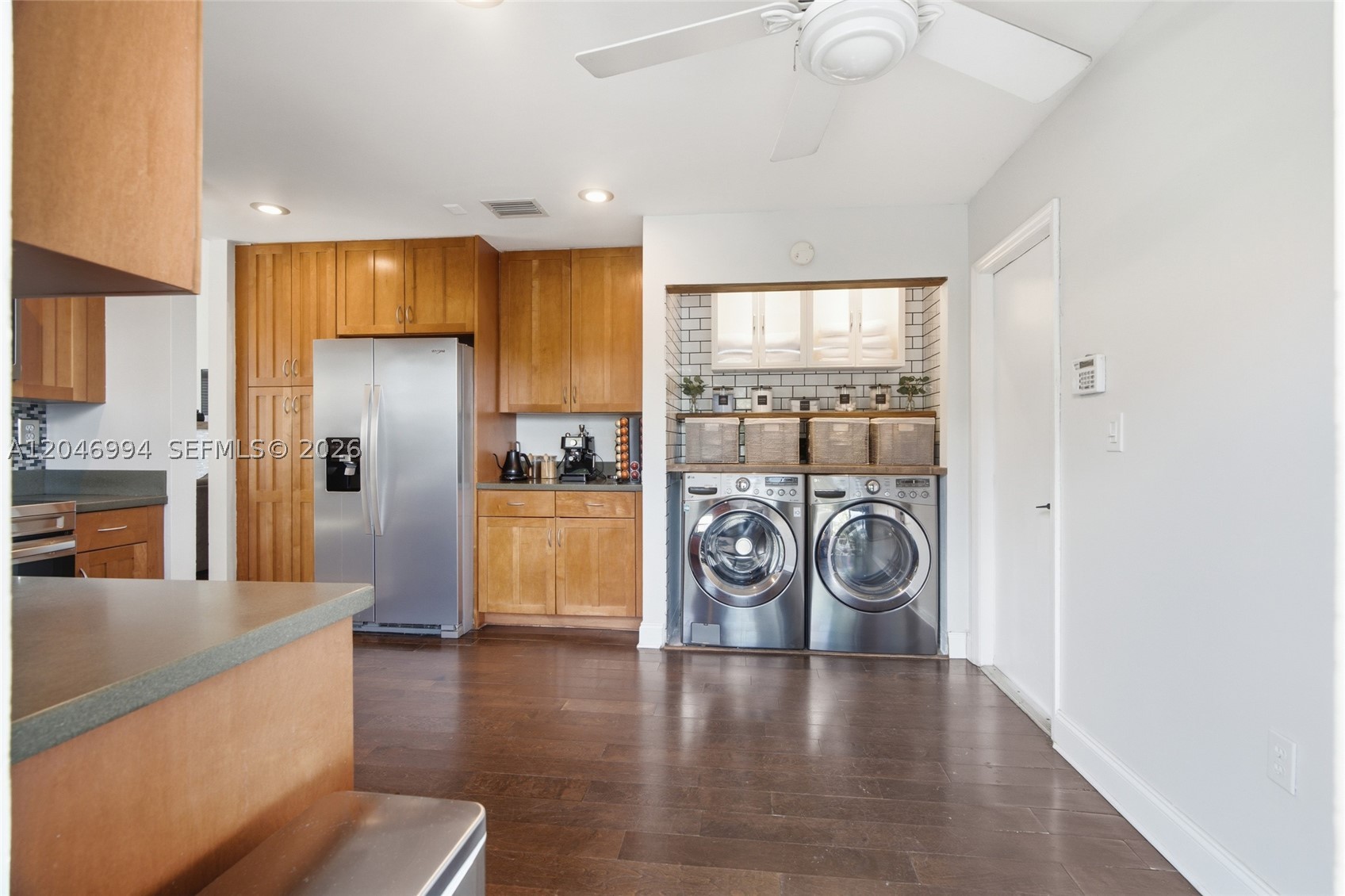 EMERALD POINTE - Residential