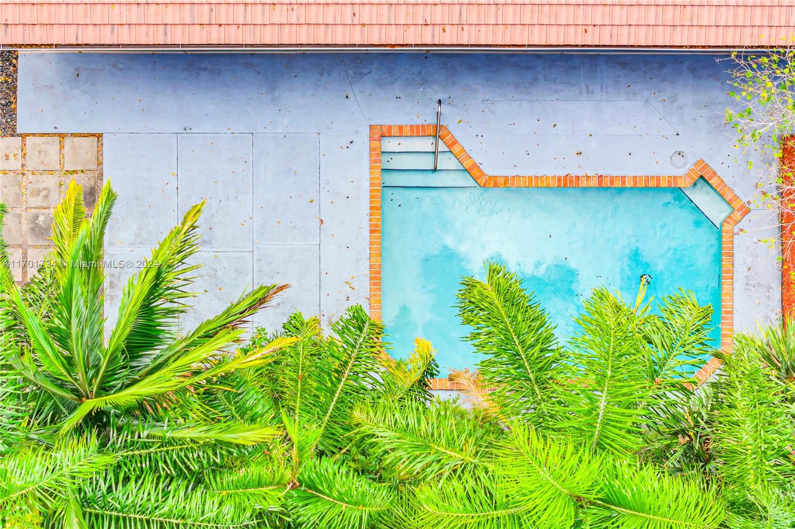 OAKWOOD AT THE HAMMOCKS - Residential Lease