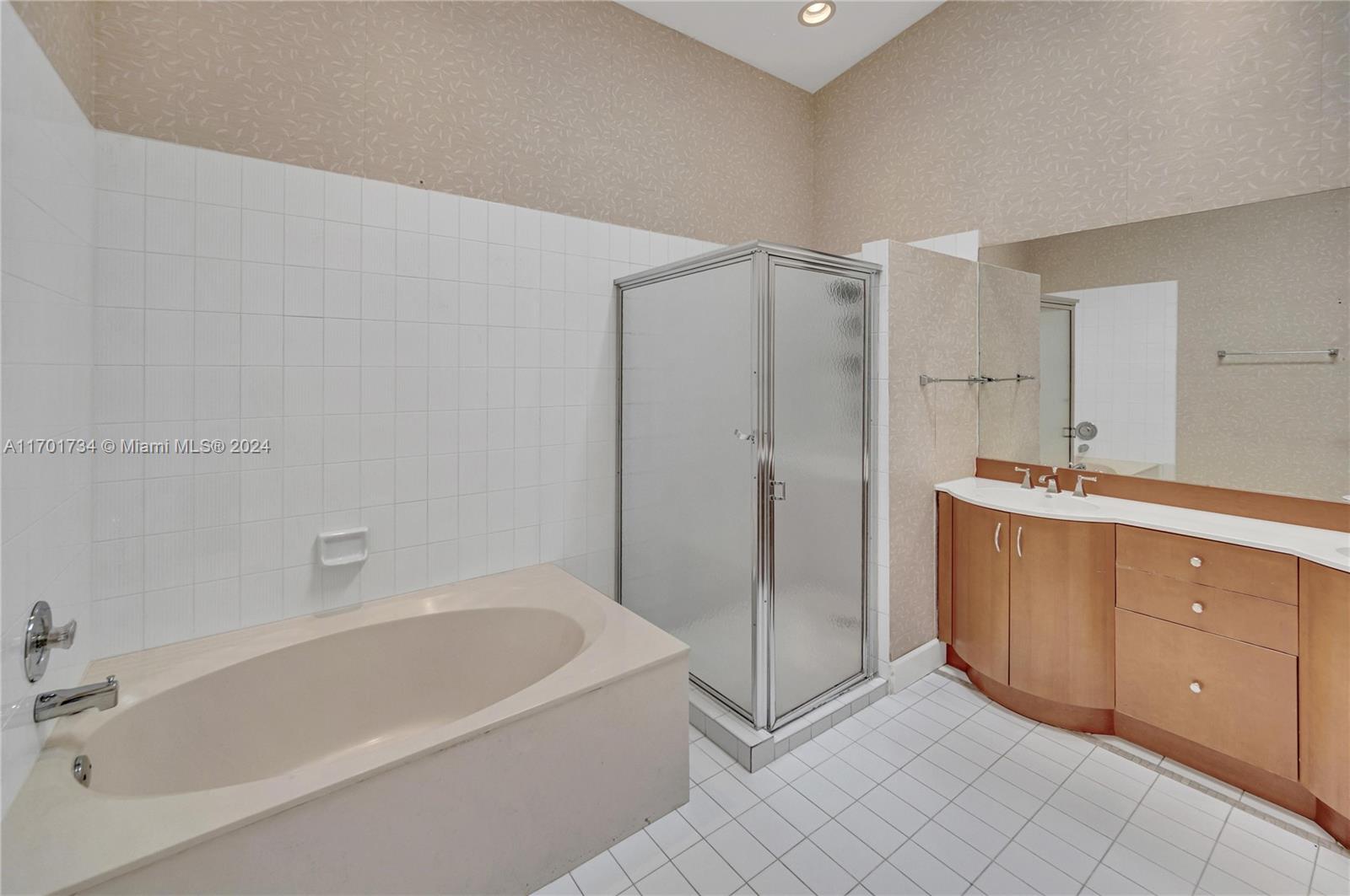 OAKWOOD AT THE HAMMOCKS - Residential Lease