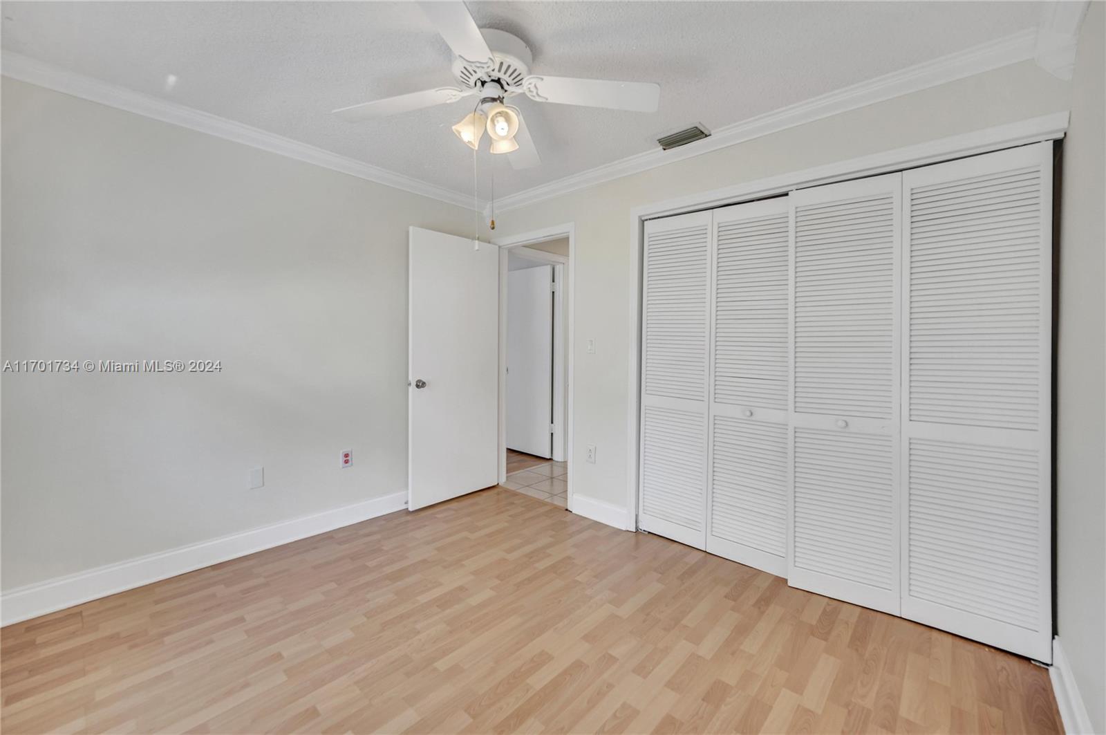 OAKWOOD AT THE HAMMOCKS - Residential Lease