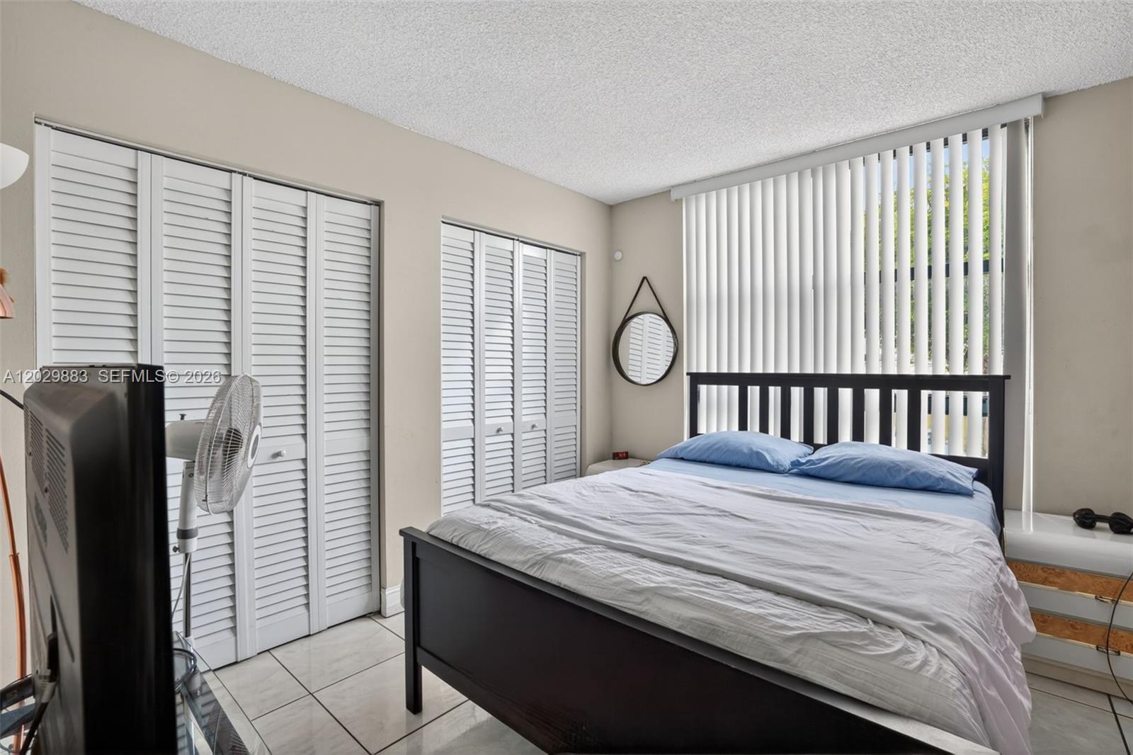 INTERNATIONAL PARK CONDO - Residential