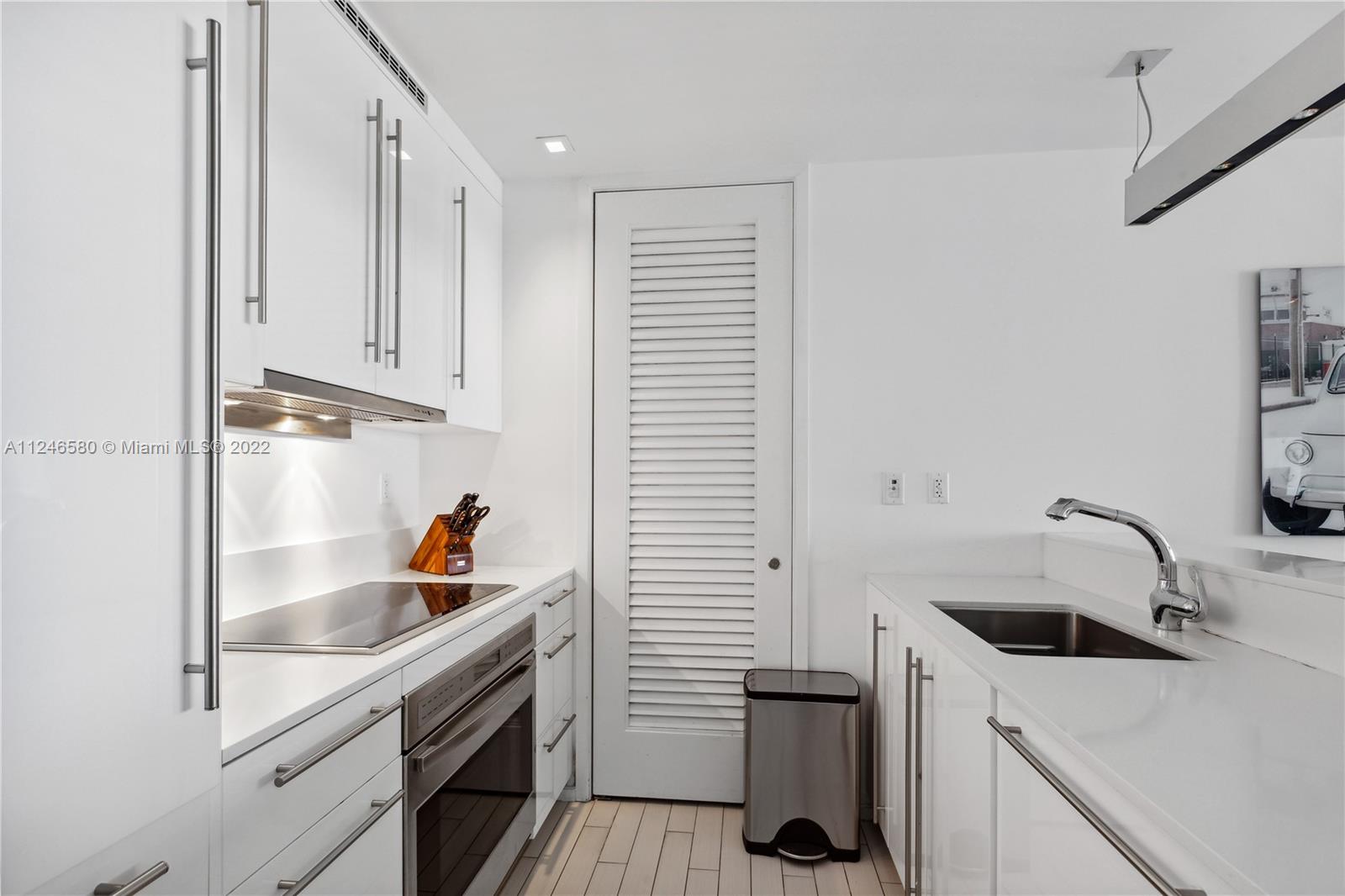 2201 COLLINS AVE CONDO - Residential