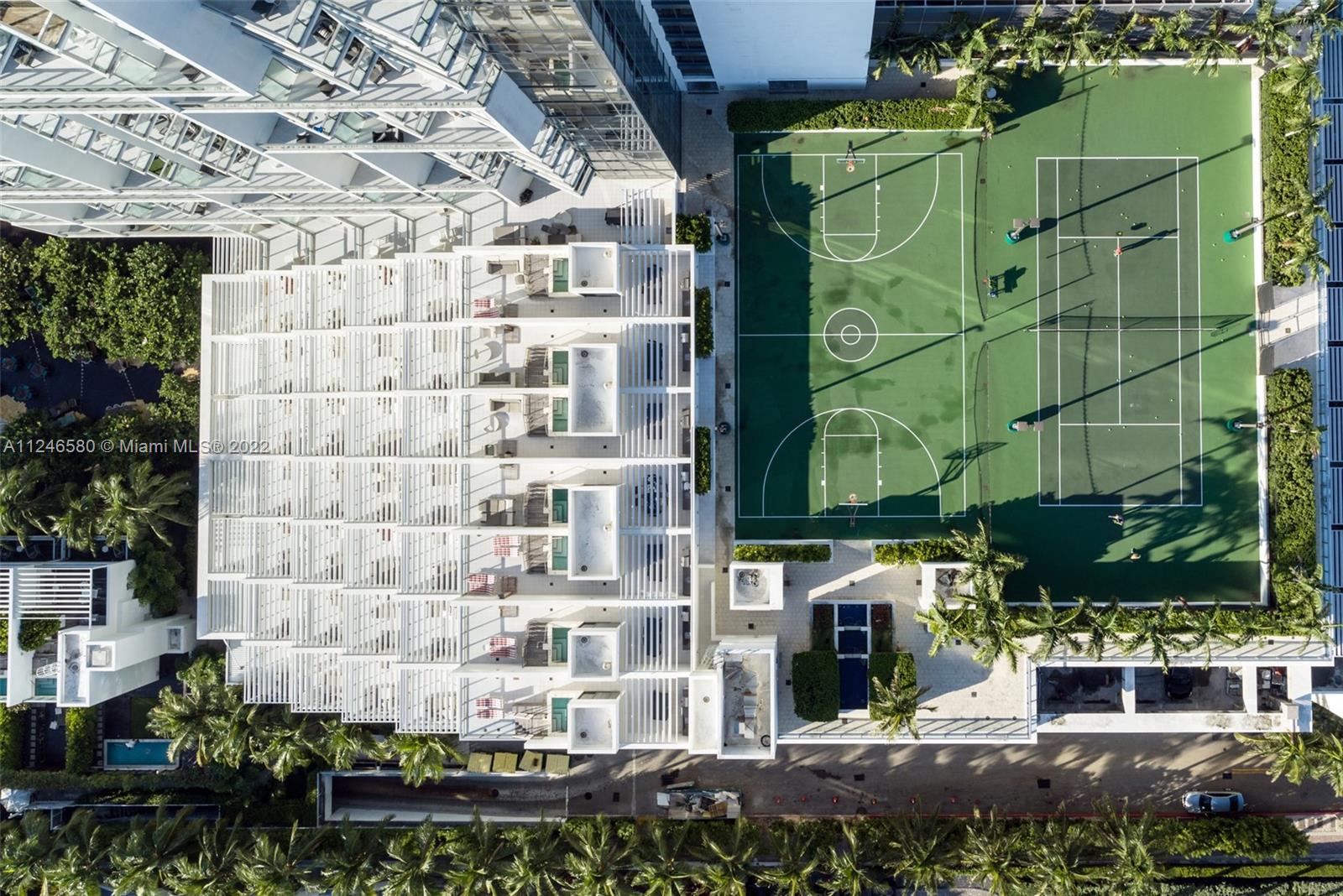 2201 COLLINS AVE CONDO - Residential