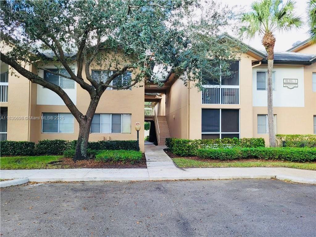 You can't beat the Price!! 3 bedrooms in only $280K... Save on monthly payments! LOCATION,LOCATION,LOCATION..PRICE REDUCTION !! SELLER MOTIVATED!! Check out this spacious 3/2 very spacious and beautiful condo in the safest  community of citation way. LOCATION, LOCATION, LOCATION! Discover this spectacular second-floor unit in the highly desirable Citation Way.This beautiful condo has stainless steel appliances ,covered balcony ,walk in closets,maintained bathrooms, plus an outside storage space. You’ll have 2 assigned parking spots:  assigned car space and other guest parking spot. This resort style well maintained community is fantastic, with amenities like a pool, clubhouse, tennis court, fitness center, and tons of guest parking.Unit is on lock box.