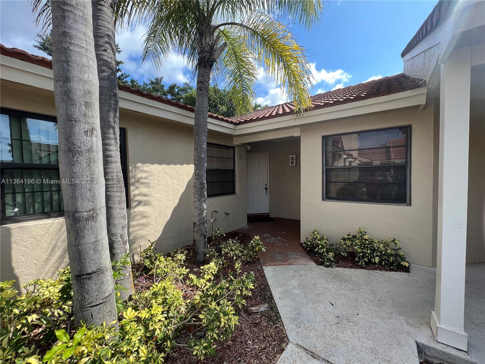 This is a Large lake front 3-bedrooms, 2-bath Villa in Highly desirable community of Village Homes at the Moors in Miami Lakes. This is a great opportunity for a first-time buyer. The community pool is located walking distance. HOA includes cable. Motivated seller. 
For Showing Instructions please text 786-366-2131