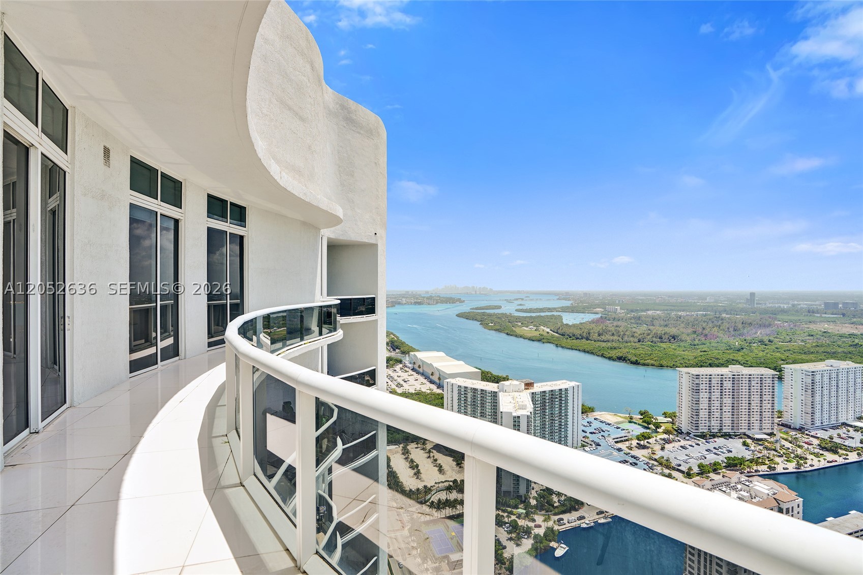 TDR TOWER I CONDO - Residential Lease