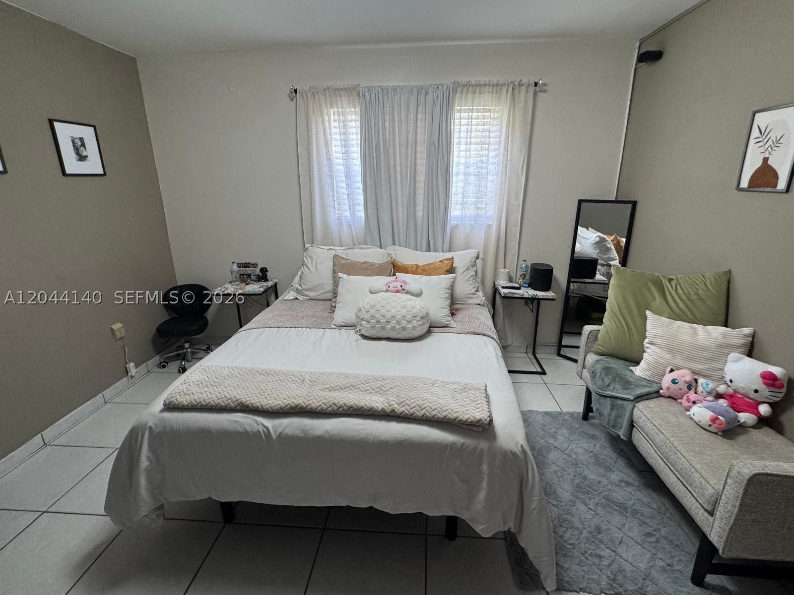 HOLLYWOOD BEACH GARDENS - Residential