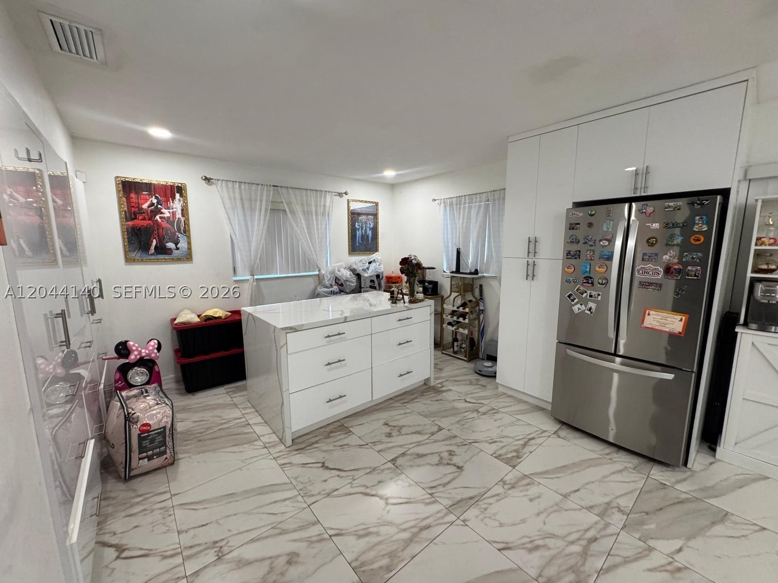 HOLLYWOOD BEACH GARDENS - Residential