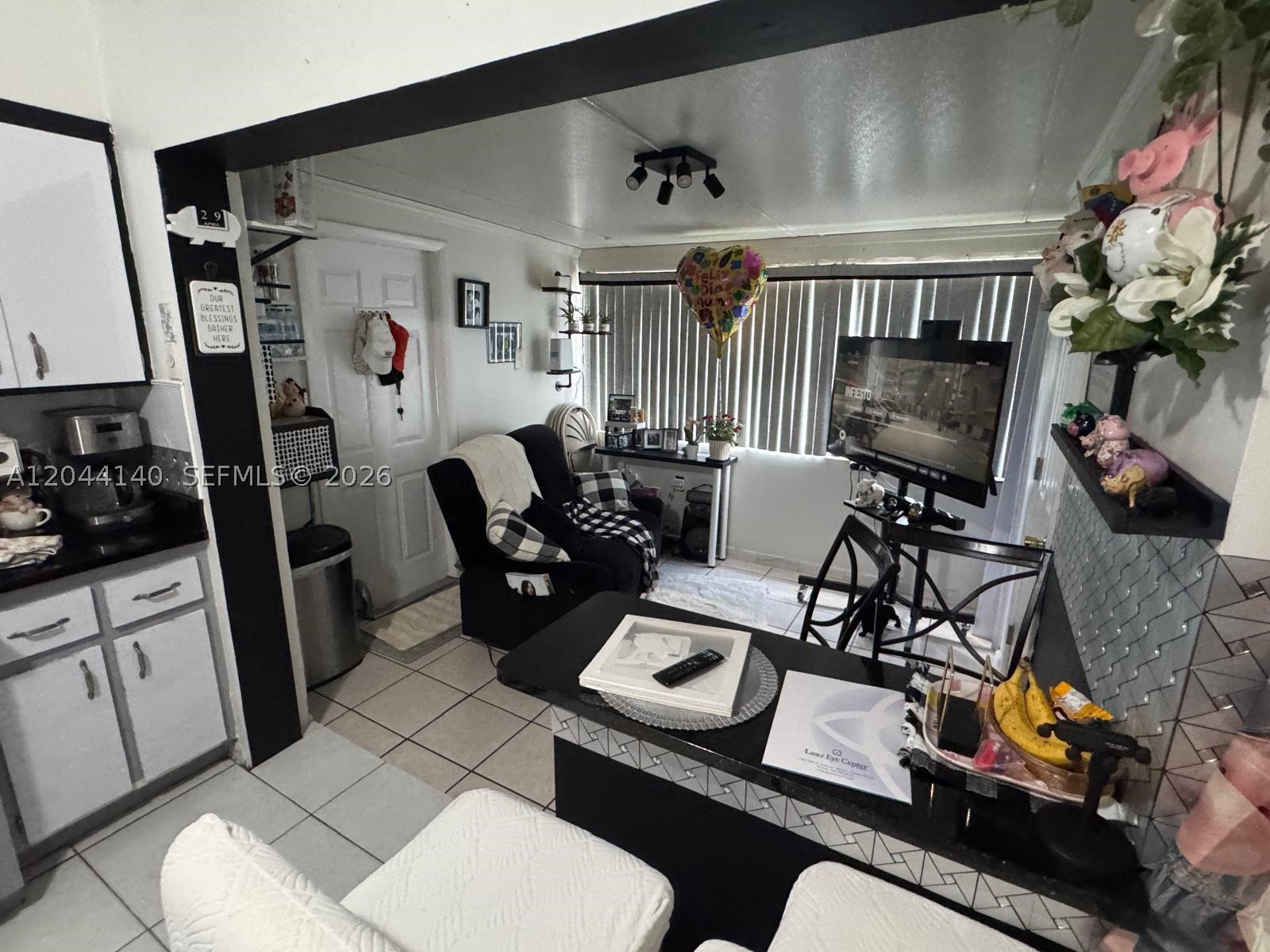 HOLLYWOOD BEACH GARDENS - Residential