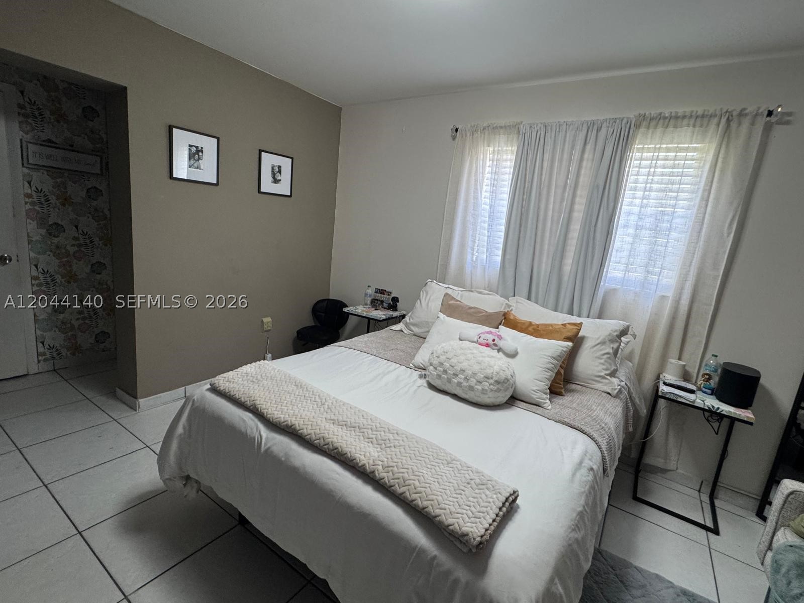 HOLLYWOOD BEACH GARDENS - Residential