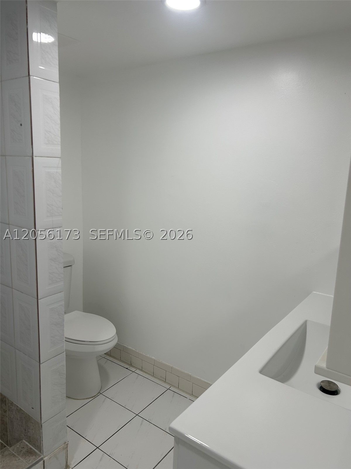 SAMARI LAKE EAST CONDO - Residential Lease