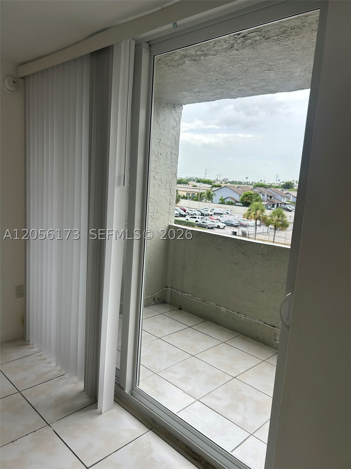 SAMARI LAKE EAST CONDO - Residential Lease