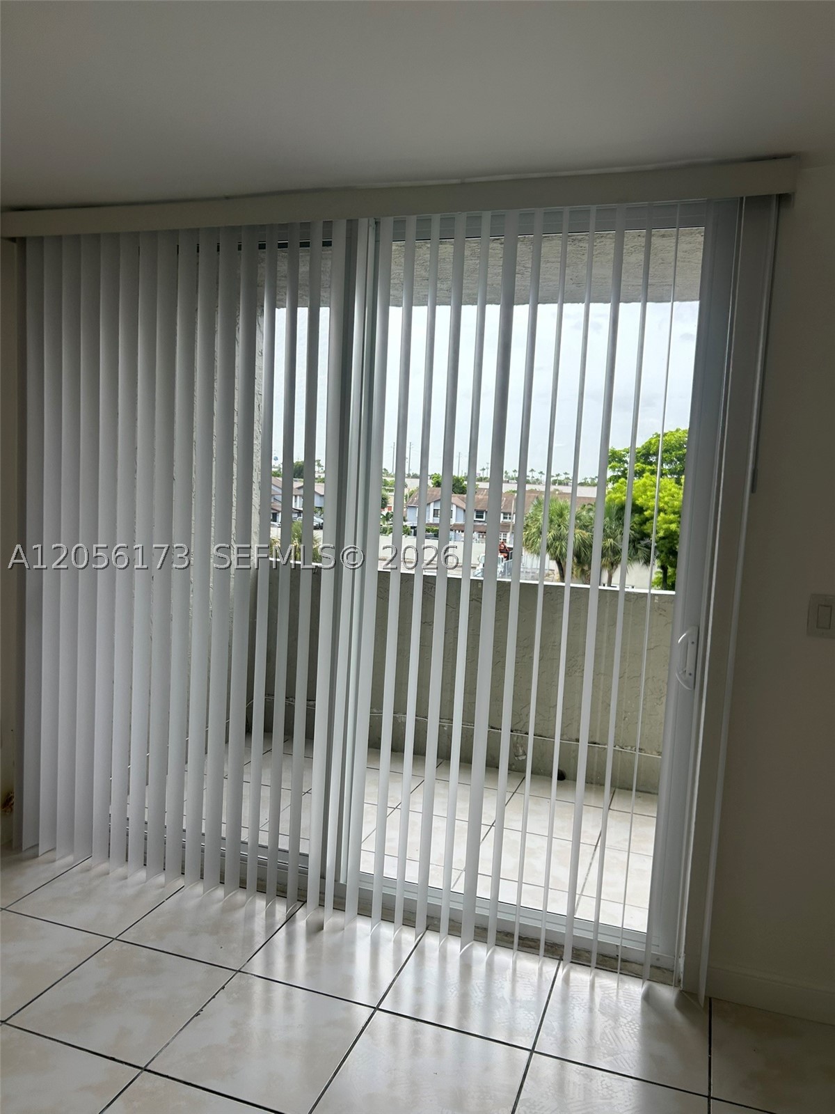 SAMARI LAKE EAST CONDO - Residential Lease