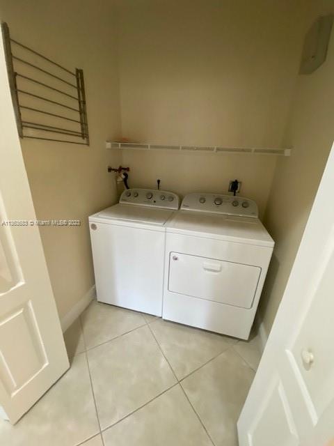 ARC GROVE CONDO - Residential Lease