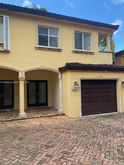 ARC GROVE CONDO - Residential Lease