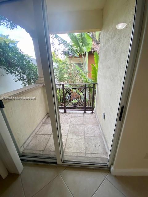 ARC GROVE CONDO - Residential Lease