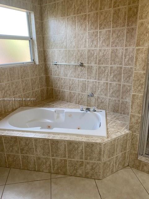 ARC GROVE CONDO - Residential Lease