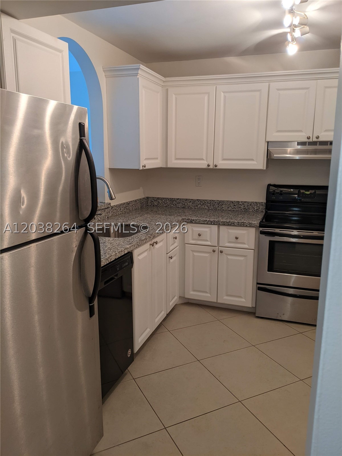 BELASERA AT PINE ISLAND C - Residential Lease