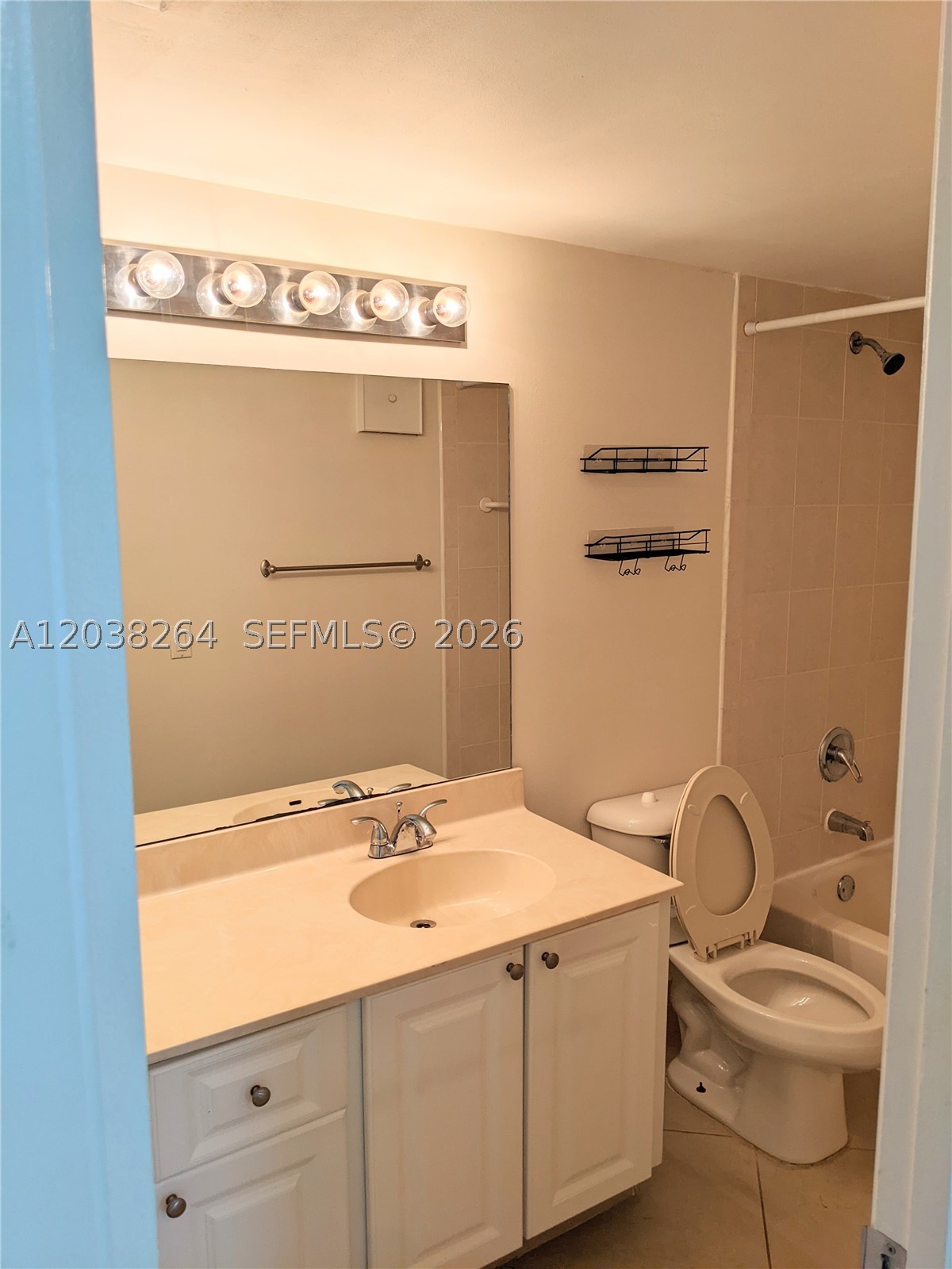 BELASERA AT PINE ISLAND C - Residential Lease