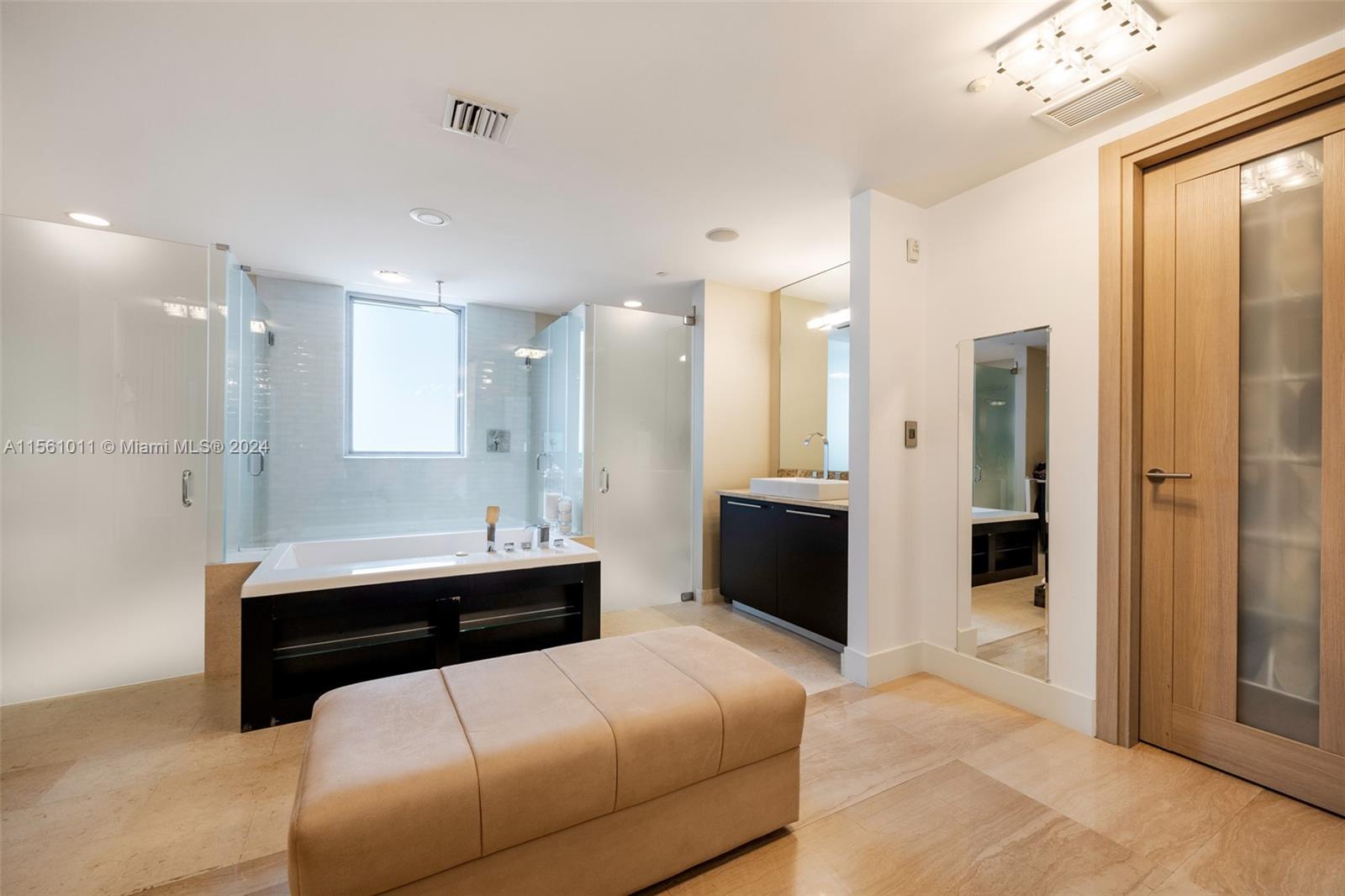 OCEAN HOUSE CONDO - Residential Lease