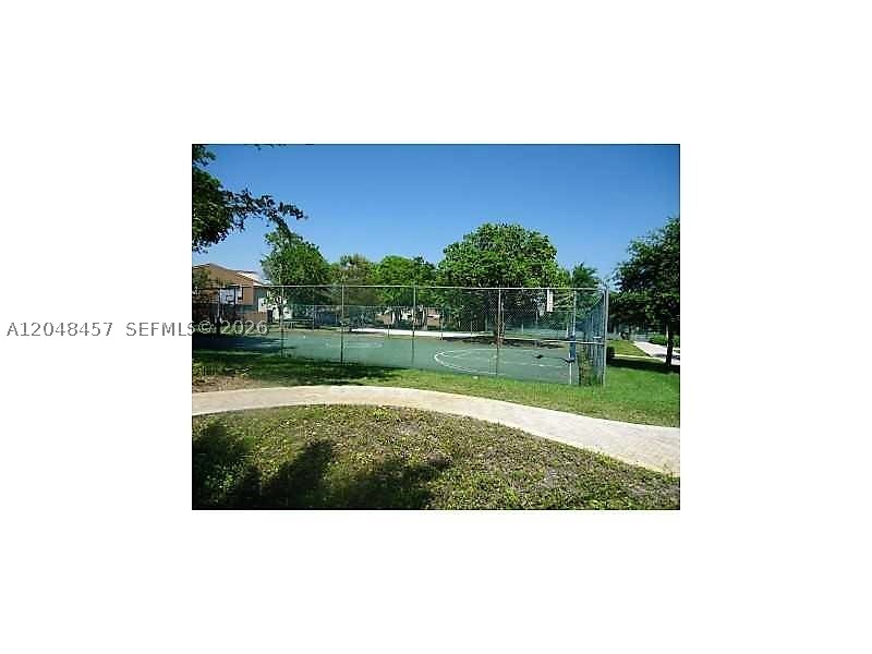 GREENGLADES CONDO13 - Residential Lease