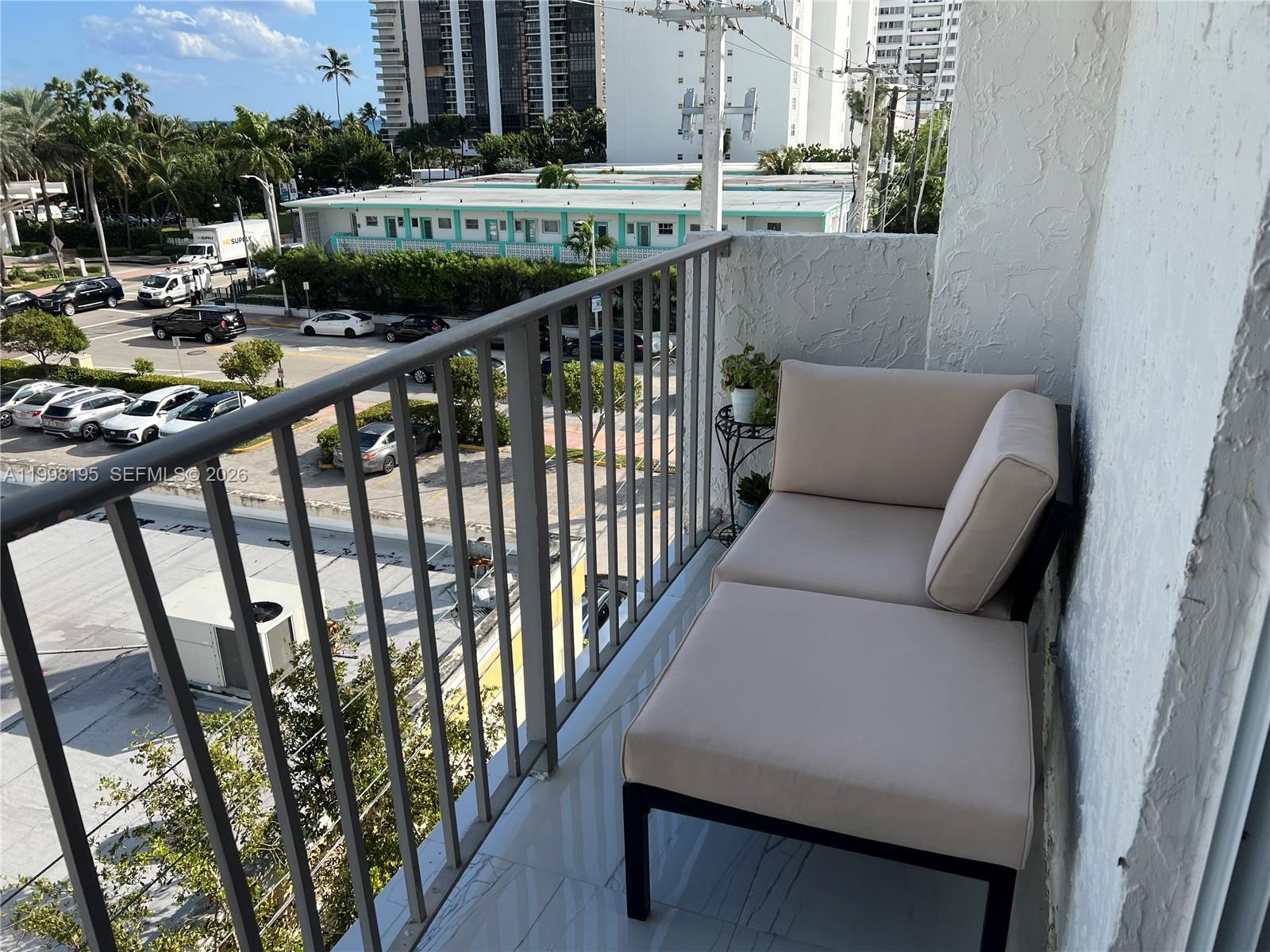 CLINTON CONDO - Residential
