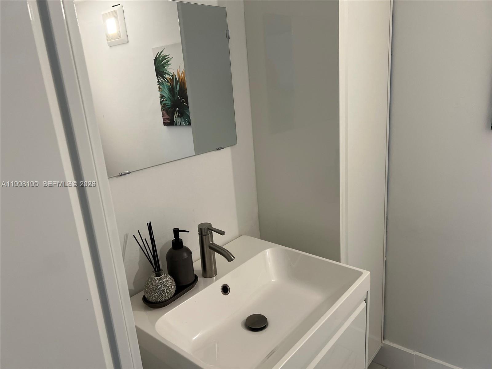 CLINTON CONDO - Residential