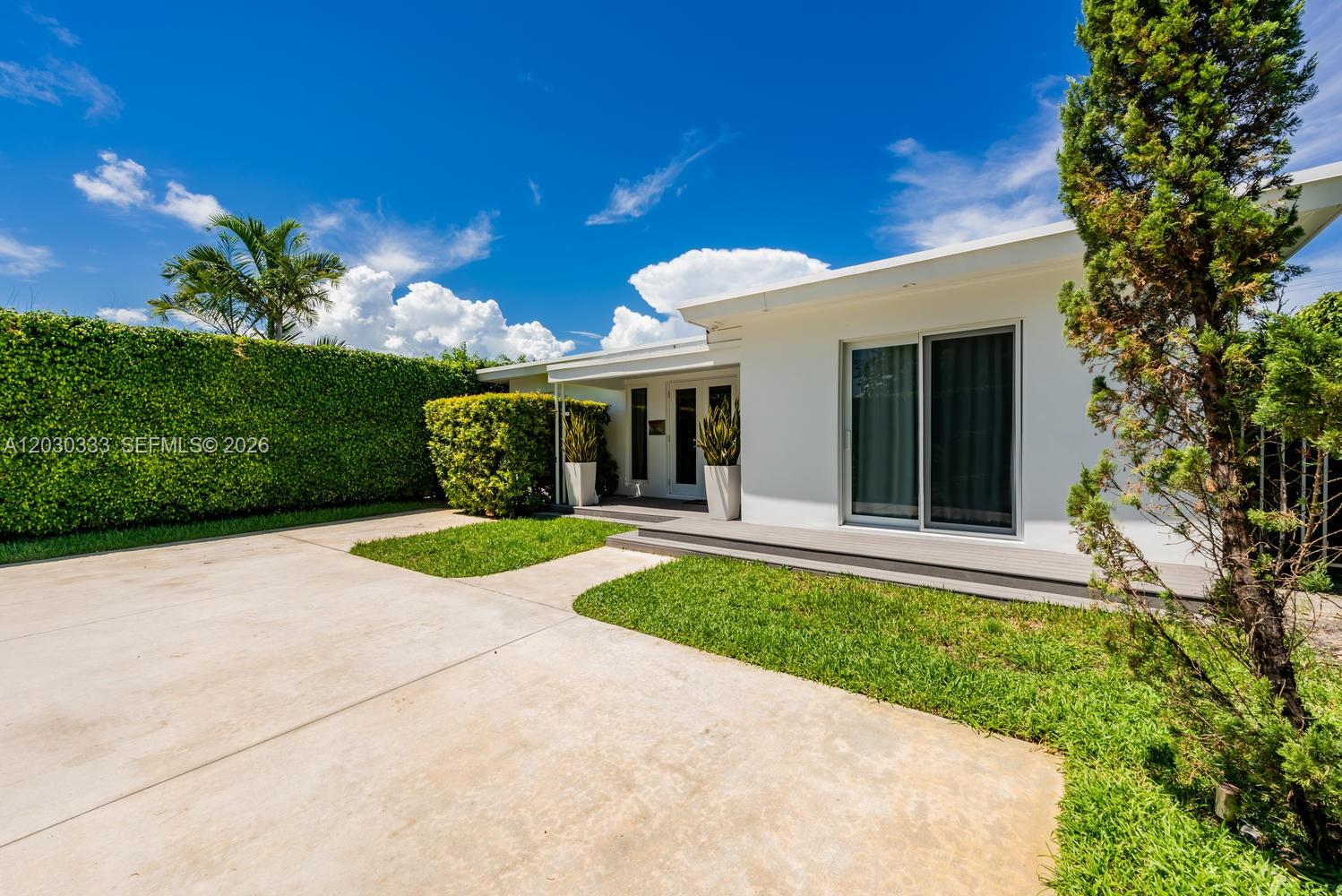 LAKE VIEW SUB - Residential Lease
