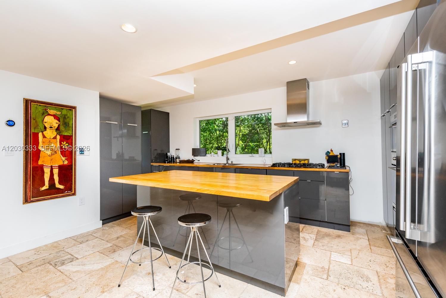 LAKE VIEW SUB - Residential Lease