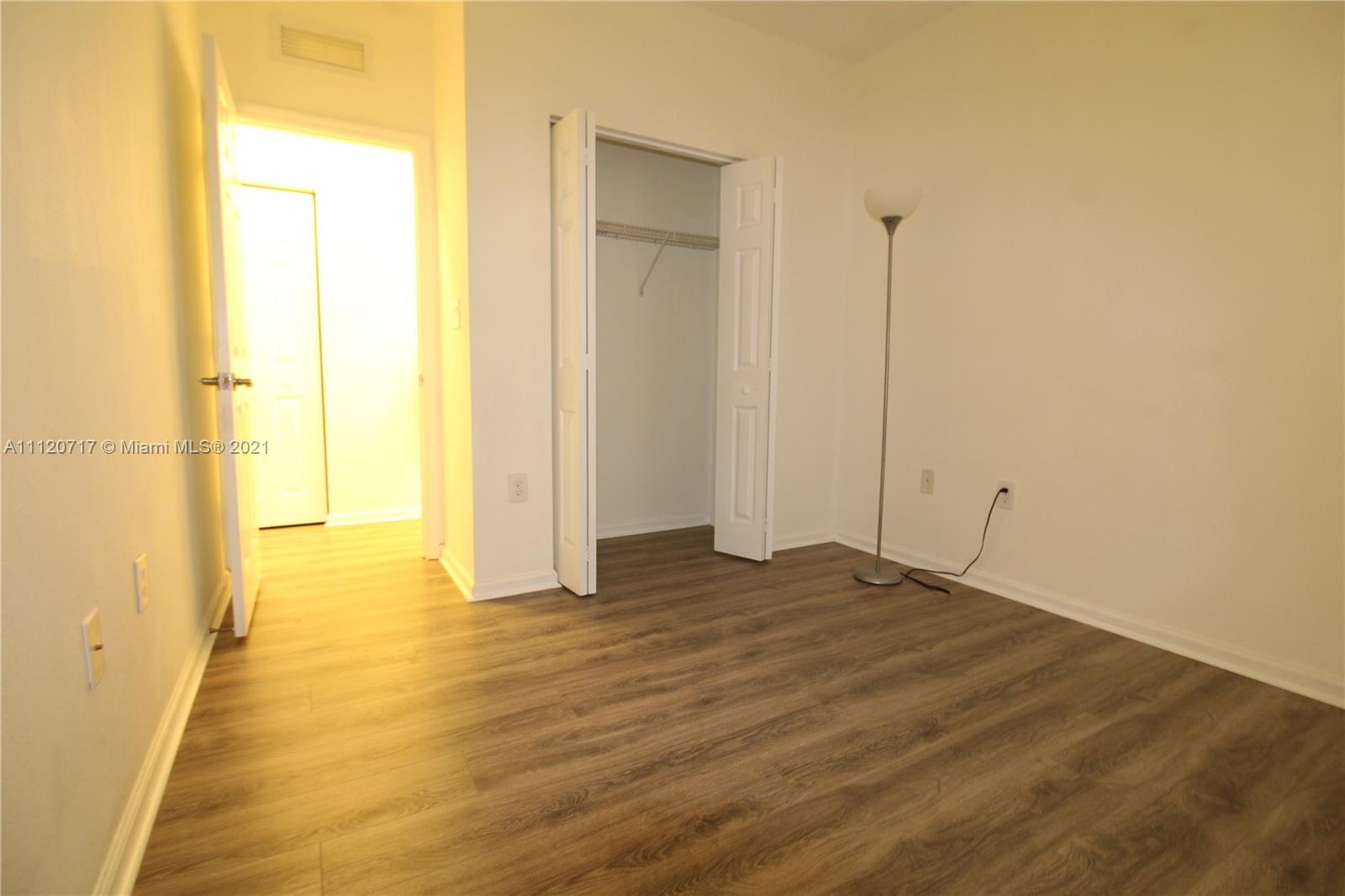 ST MAARTEN AT GRAND BAY C - Residential Lease