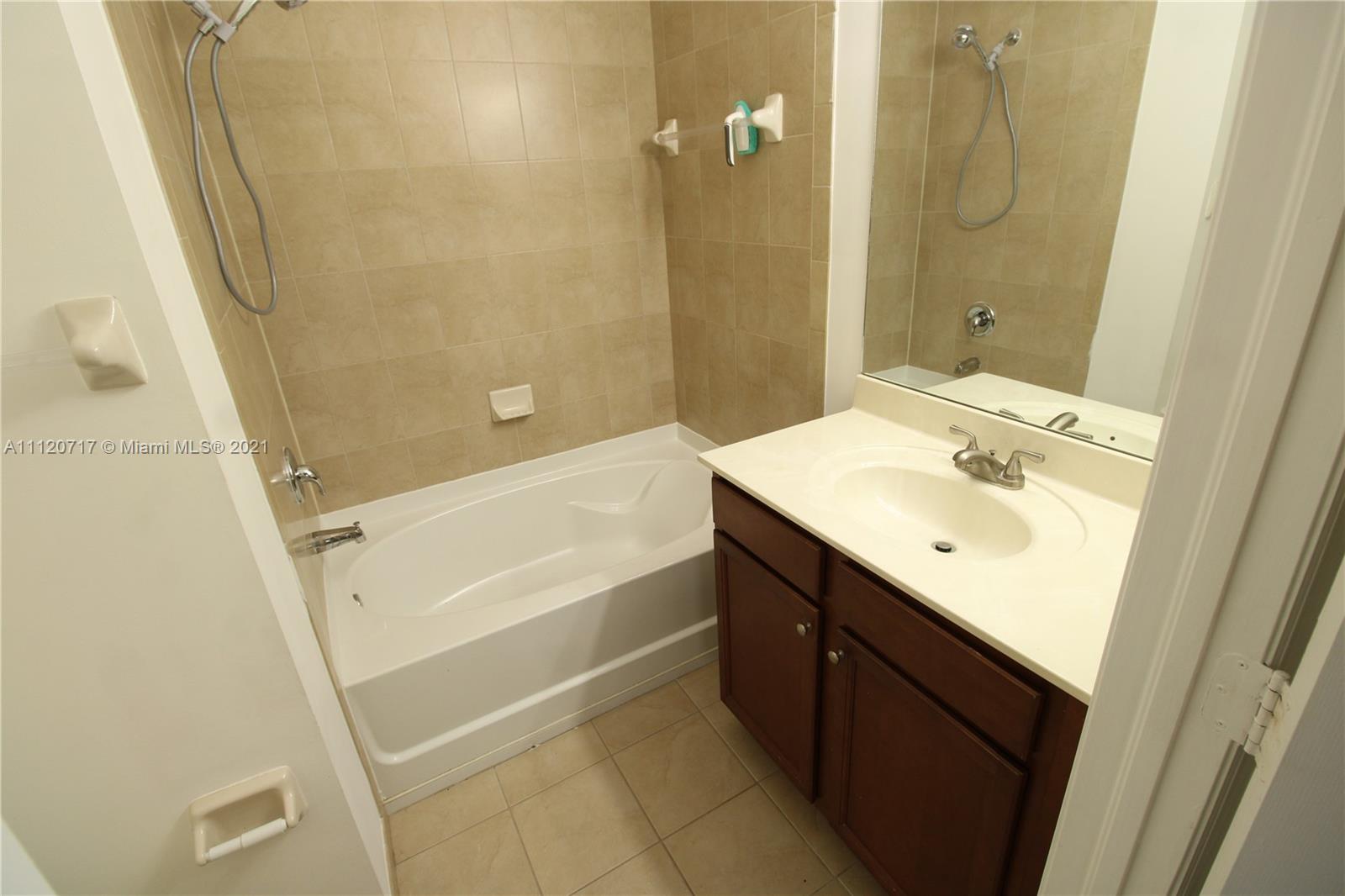 ST MAARTEN AT GRAND BAY C - Residential Lease