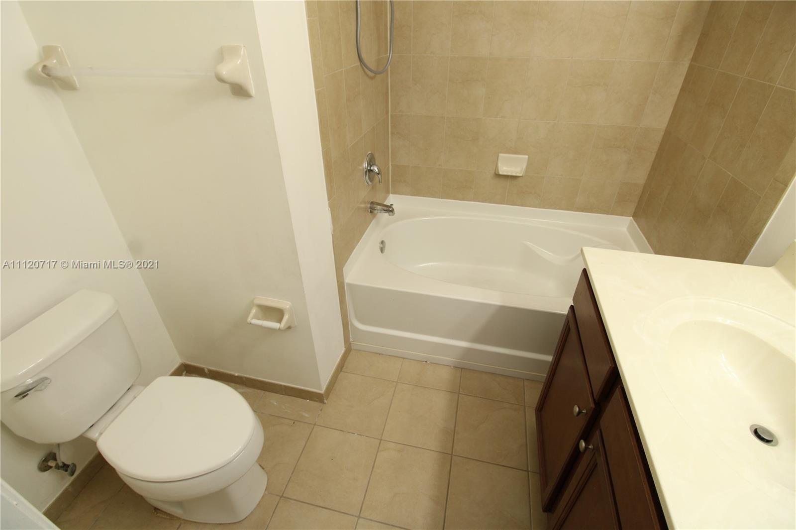 ST MAARTEN AT GRAND BAY C - Residential Lease