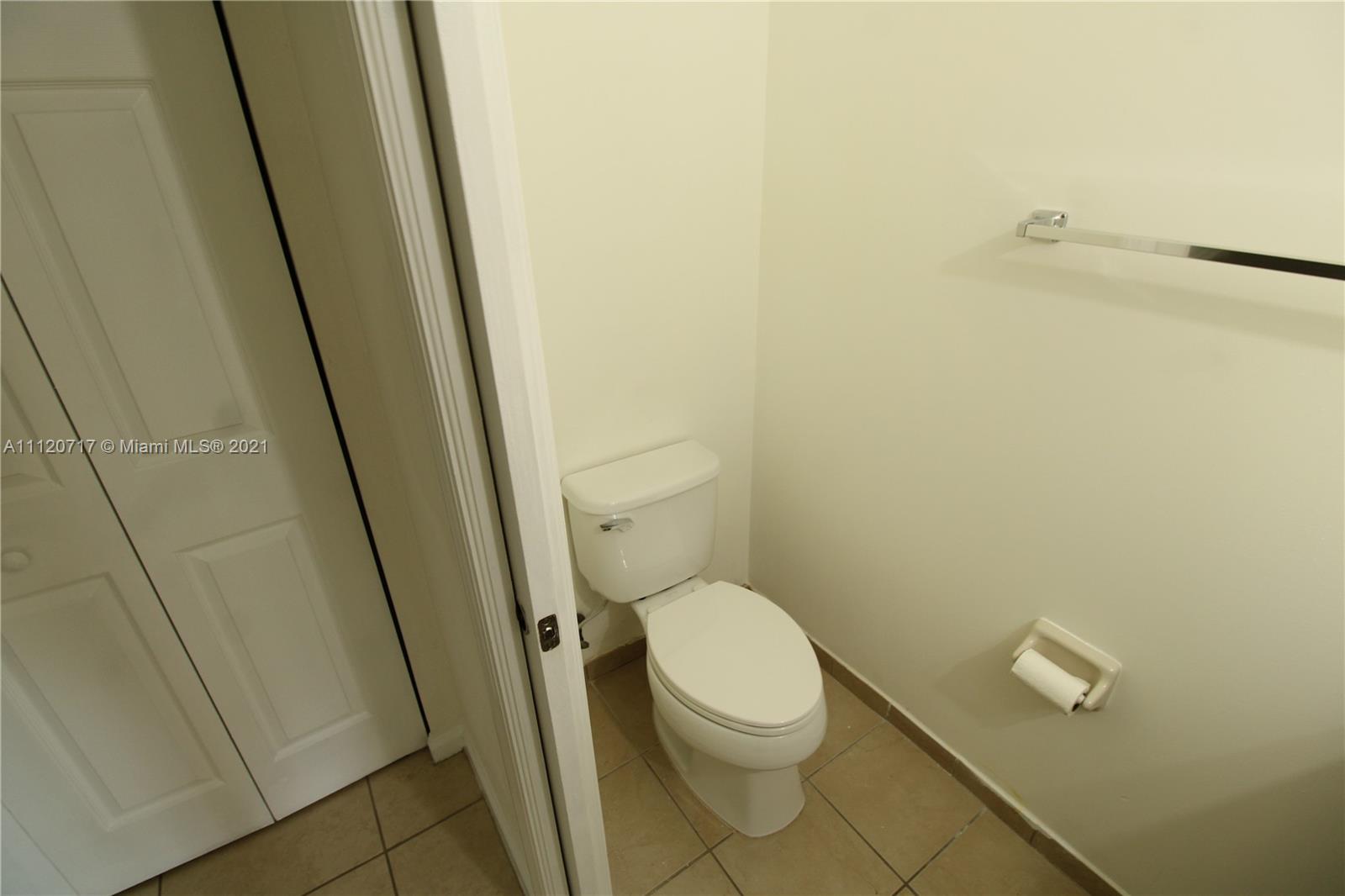 ST MAARTEN AT GRAND BAY C - Residential Lease