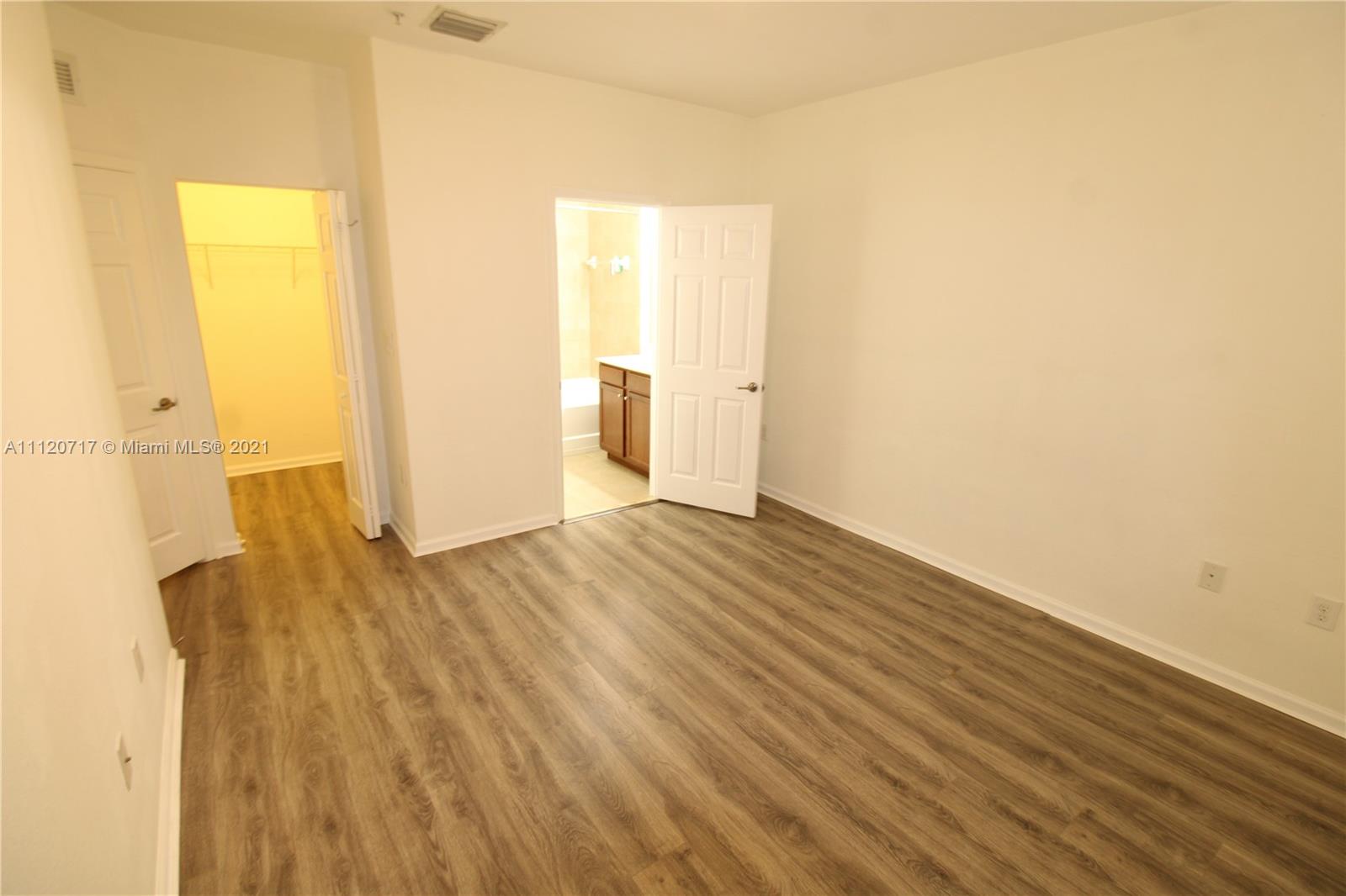 ST MAARTEN AT GRAND BAY C - Residential Lease