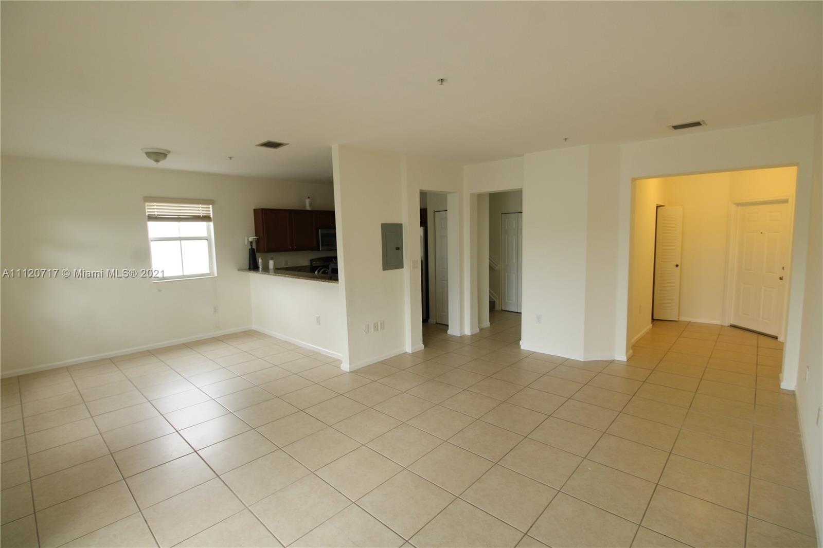 ST MAARTEN AT GRAND BAY C - Residential Lease