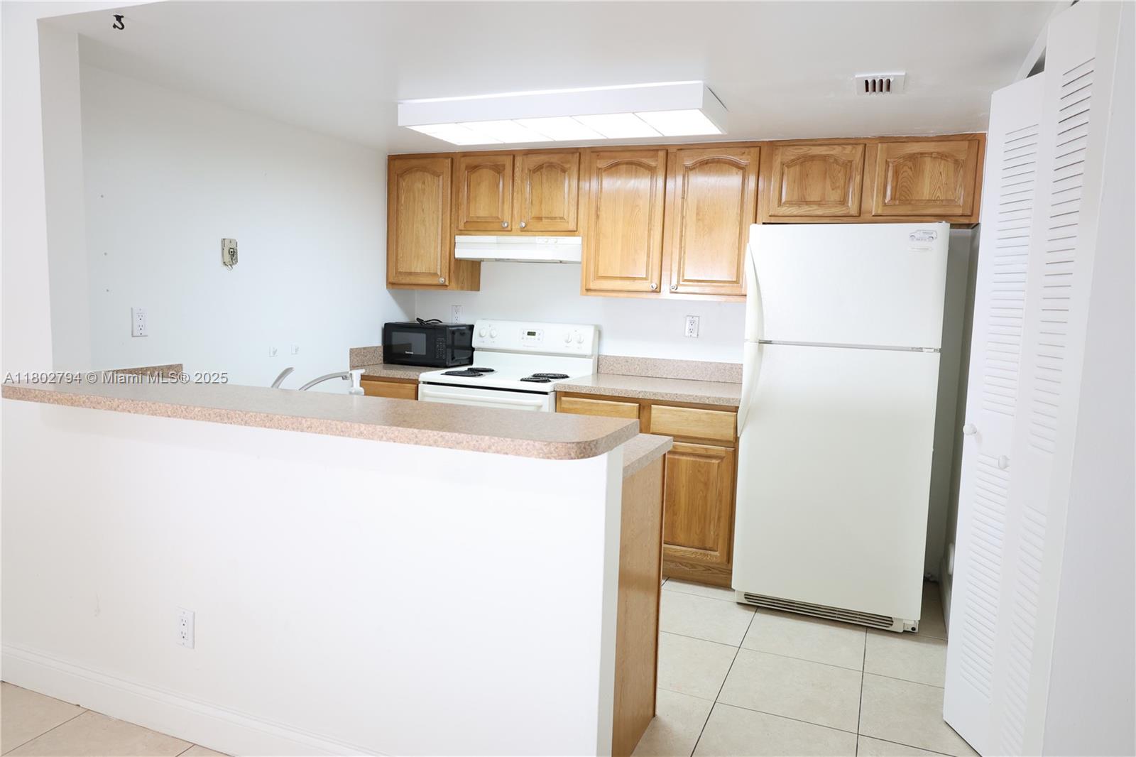 GABLES POINT III CONDO - Residential Lease