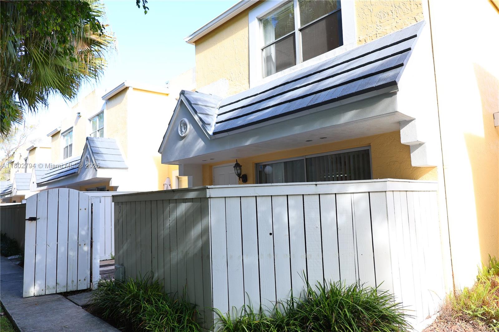 GABLES POINT III CONDO - Residential Lease