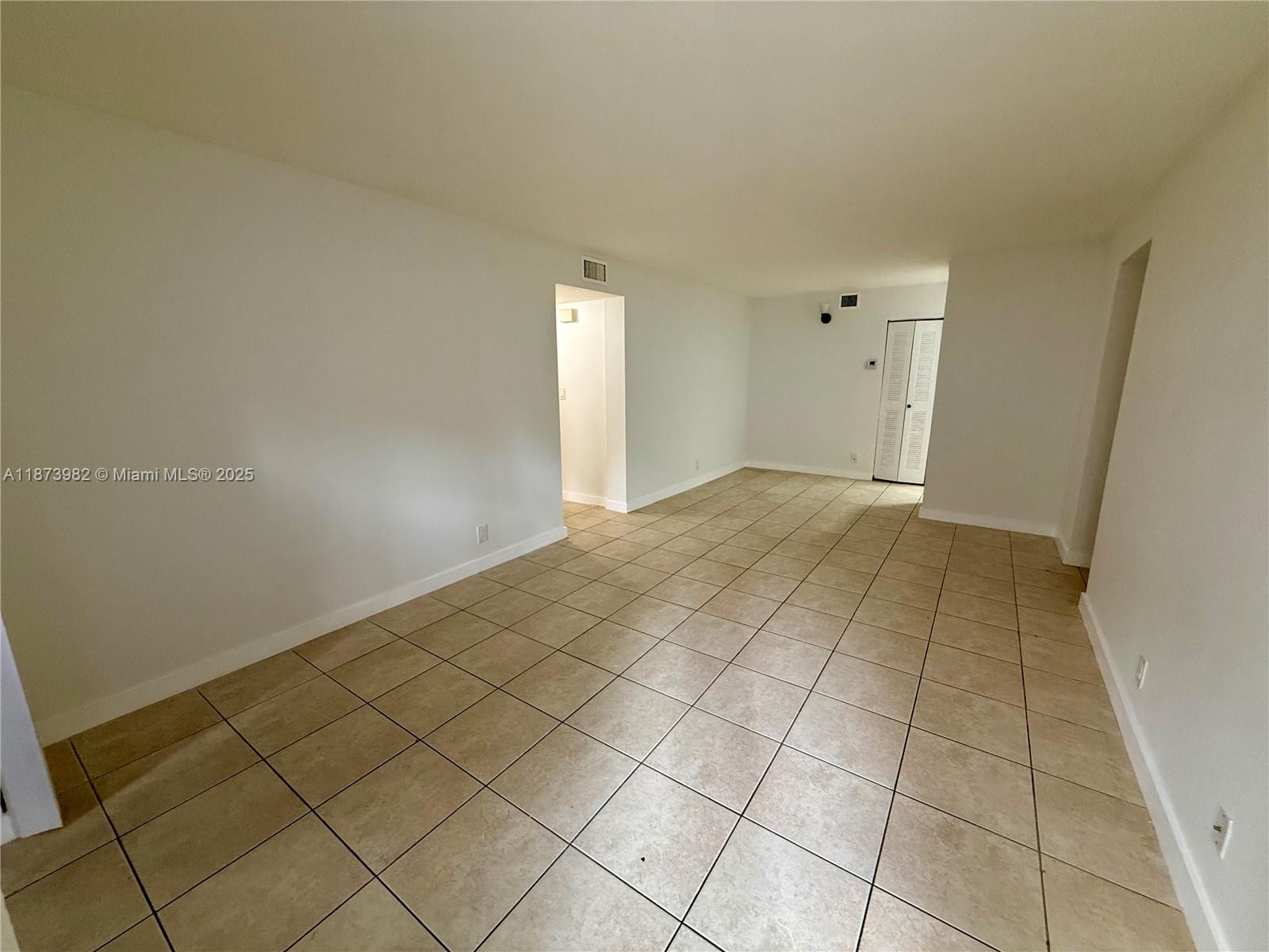 GARDENS NORTH TEN CONDO - Residential Lease