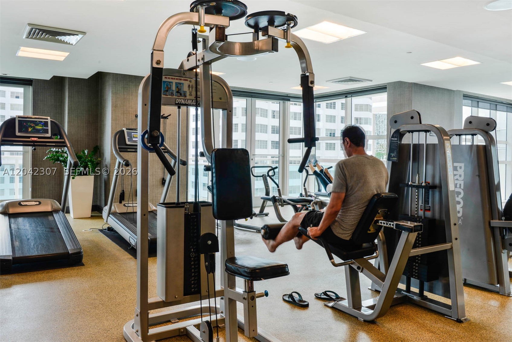 THE PLAZA 851 BRICKELL CO - Residential Lease