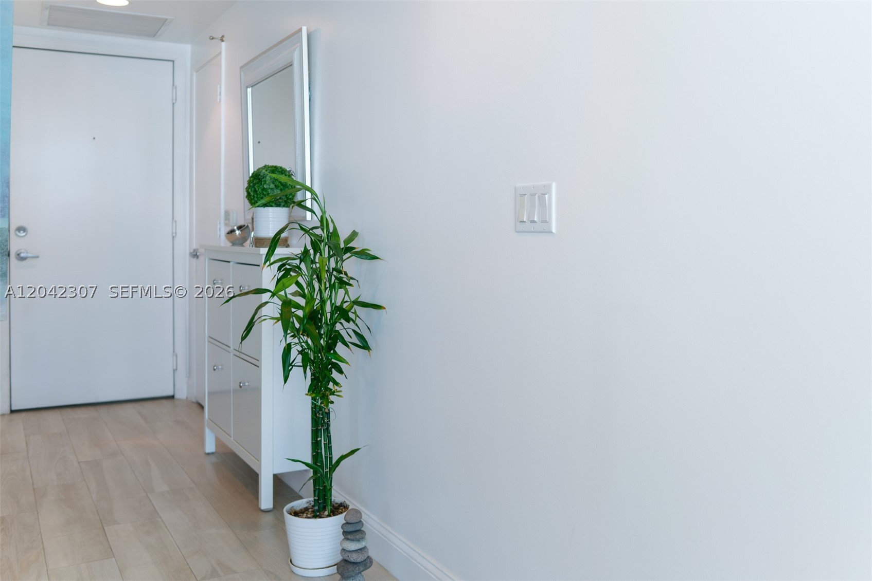 THE PLAZA 851 BRICKELL CO - Residential Lease