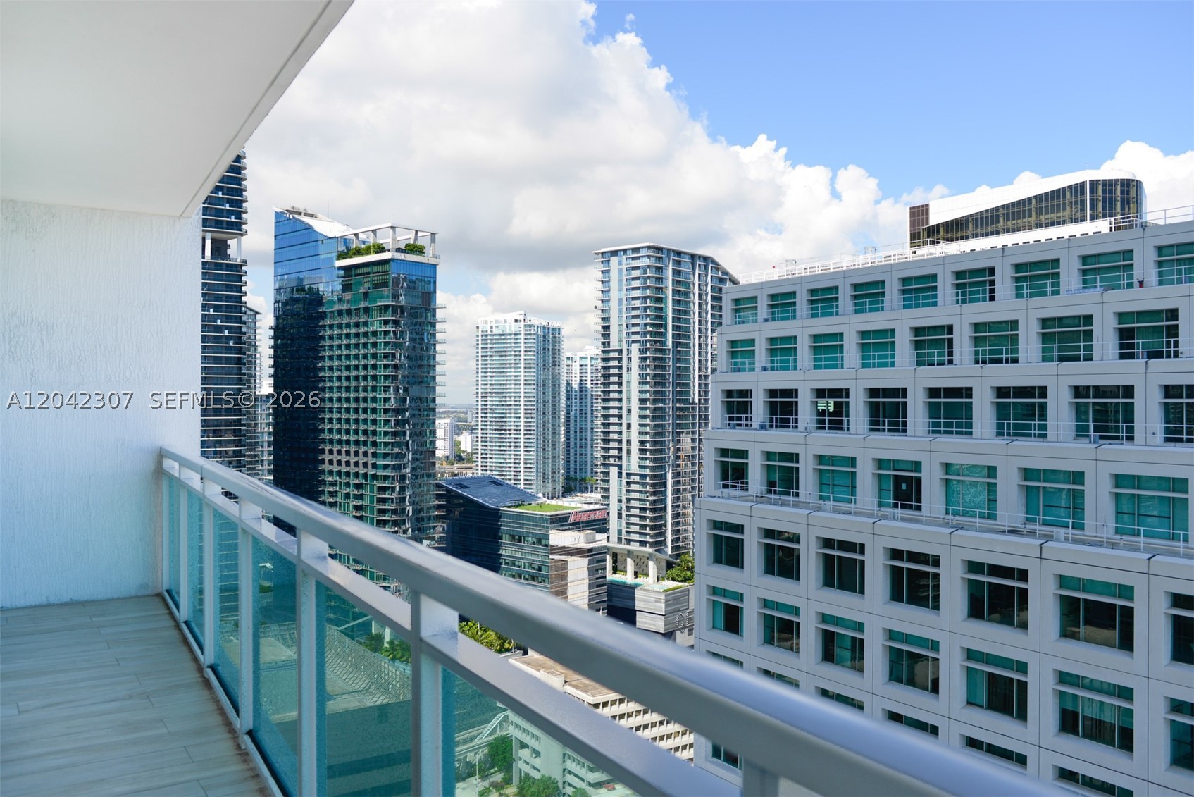 THE PLAZA 851 BRICKELL CO - Residential Lease
